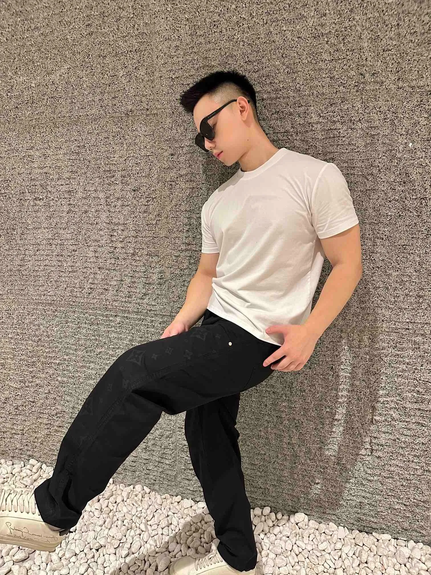 Model picture